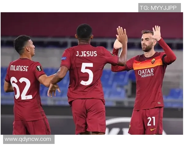 意甲焦点战费拉拉主场迎战都灵球队全力争胜展现实力